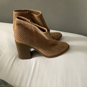 Ankle boots